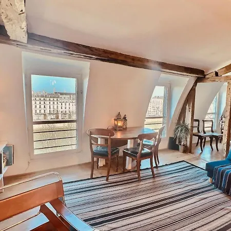 Artist's Loft - View Of Notre Dame